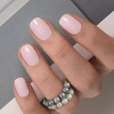 CurvLife uña postiza a presión blanco lechoso, corte corto y cuadrado con diseño durazno