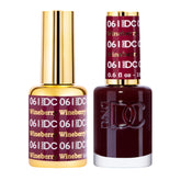DAISY DND Wineberry gel, botella, acabado duradero.