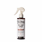 DandyMen Sea Salt Spray muestra textura natural para un look playero.