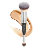 Daubigny dual-ended brush overview for efficient foundation and concealer blending.
