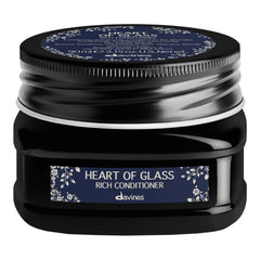 Davines Heart of Glass condicional, envase elegante para rubios.