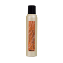 Davines This Is An Invisible Dry Shampoo bottle refreshing roots without residue