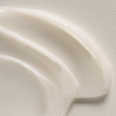 Davines OI Hair Butter roucou oil ingredient highlighted for antioxidant protection