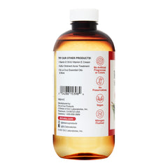 Aplicación en cabello con romero De La Cruz para brillo natural.