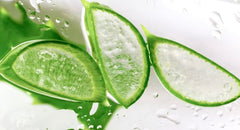 Dermasil Aloe Fresh etiqueta, frasco visible, sensación refrescante al aplicar.