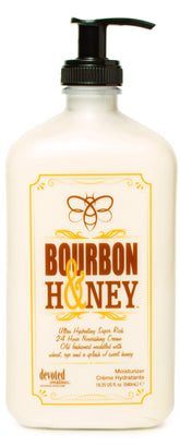 Devoted Creations Bourbon y Miel crema corporal en botella para hidratación duradera