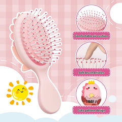Dinatis detangler with nylon teeth for snag-free detangling on kids.