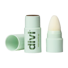 Divi Root Touch-Up powder closeup texture shows natural-looking finish