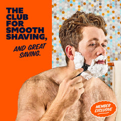 Razor cover keeps blades safe during travel.