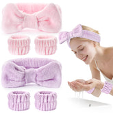 Diadema Dorbetar y muñecas rosas-lila para fijar el cabello durante la limpieza facial