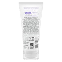 Aplicación invisible del desodorante crema, sin manchas en la piel.