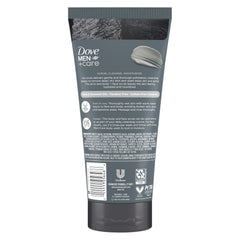 DOVE MEN + CARE Scrub Carbón Clavo, textura de gránulos visibles para exfoliar sin irritar la piel.