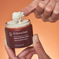 Bottle pump of Dr Dennis Gross Advanced Retinol Ferulic for convenient daily use