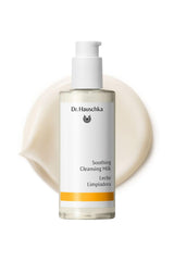 PH-balanced label signals gentle cleansing that supports skin balance.