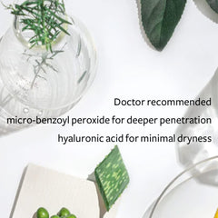 Dr Song Benzoyl Peroxide Wash foaming action image emphasizes deep cleanse for clearer pores.