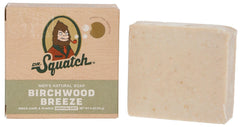 Dr. Squatch Birchwood Breeze barra natural con grano medio para exfoliar en la ducha.