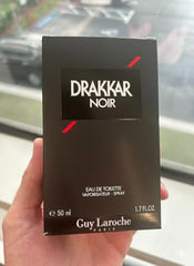Drakkar Noir cap detail highlights premium finish and precise craftsmanship.