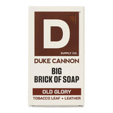 Duke Cannon Big Brick Old Glory: barra de 10 oz para ducha diaria y piel limpia.