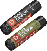 Bálsamo labial Duke Cannon 140° con SPF 30 para protección UV diaria.