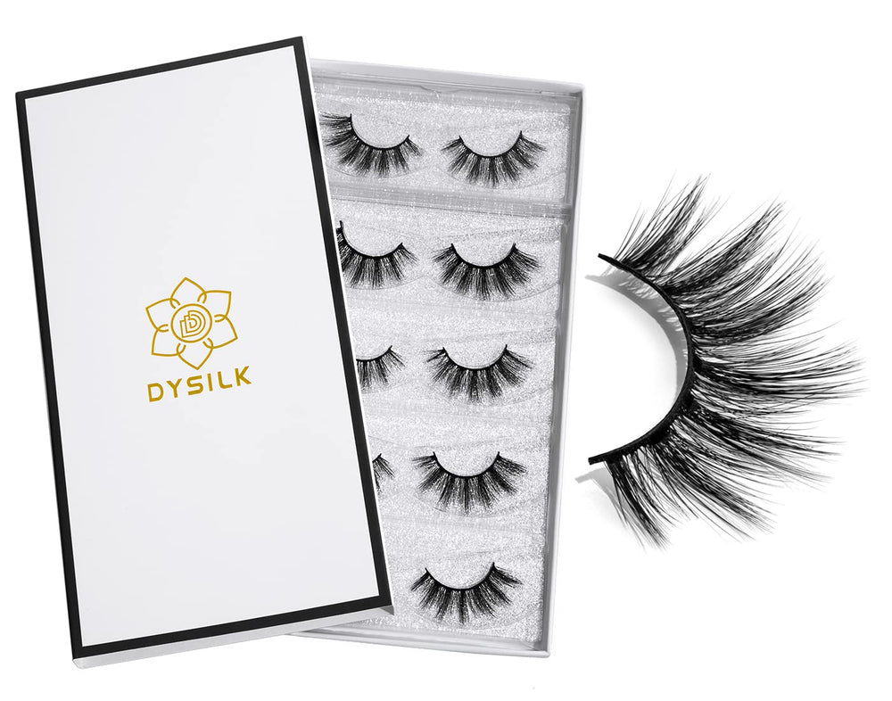 DYSILK natural lash pack with five pairs for daily wear and blending.