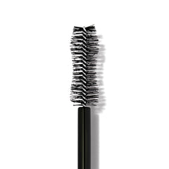 e.l.f. Big Mood Mascara fórmula pigmentada que aporta color intenso sin cuartearse.