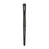 e.l.f. Eyeshadow C Brush curve blending for precise diffusion and smoky eye