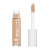 e.l.f. Corrector Hidratante Camo en envase visible para uso diario y cobertura suave.