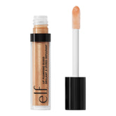 e.l.f. gloss labial Champagne Glam con efecto volumen para labios más llenos.