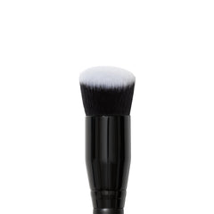 e.l.f. Camo Liquid Blush Brush soft dense bristles diffuse color evenly.