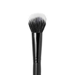 e.l.f. Putty Blush Brush duo-fiber close-up delivering a diffused, buildable color.