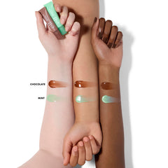 e.l.f. Squeeze Me Lip Balm, aplicador-angulo: aplicacion precisa sobre la marcha.
