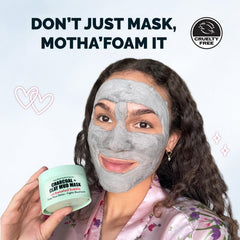 Elizabeth Mott mascarilla efervescente en aplicación, burbujea para exfoliar sin frotar