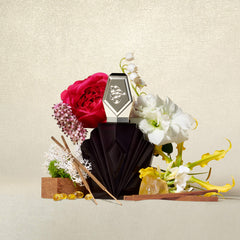 Elizabeth Taylor Passion label detail highlighting luxury packaging