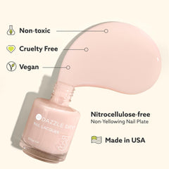 Esmalte Dazzle Dry aplicación rápida, manicura lista en minutos.