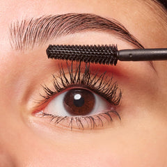 essence Lash Without Limits 02 Brown for natural definition