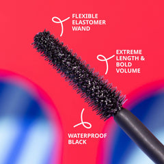 essence Lash Without Limits brush applying mascara for dramatic volume