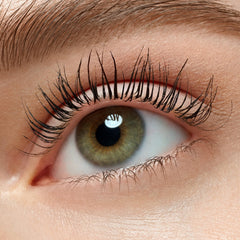 essence Lash Without Limits shade 02 Brown for natural enhancement