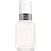 essie Arctic Jelly: aplicación suave con brocha rápida para un acabado translúcido.