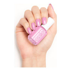 Essie Soda Pop Baguette Me Not tamaño práctico para retoques en casa.