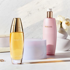 Estée Lauder Beautiful notes blend of rose, lily, tuberose and orange flower for a soft aroma.