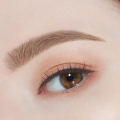 ETUDE Drawing Eye Brow built-in brush enables smooth, controlled application.