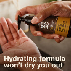 Aplicación en la barba con Lavado para barba Sandalwood