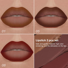evpct pointed-tip lip liner enables precise lip definition without a separate liner.