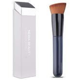 EVRCHGIEA foundation brush flat top head for seamless blending.