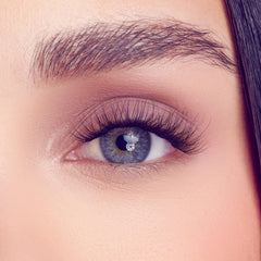 FALSCARA 54 Stackable Lash Clusters showcase lightweight design for easy layering.