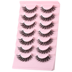 FARRED Cat Eye Lashes easy application with a soft, flexible band.