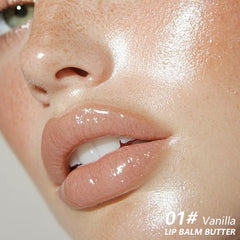 FeiCuiYun lip balm application glide demonstrates effortless, smoothing feel.