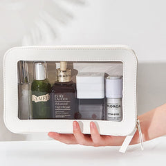 FFpaw waterproof PU travel bag protects contents from spills and rain