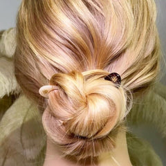 Fiona Franchimon No1 Hairpin features curved design for comfortable styling