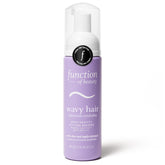 Function of Beauty Gravedad Cero Mousse: botella para volumen y definición suave.